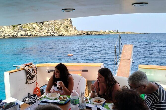 Excursion on Luxury Yacht Shalimar IV - Who Is This Tour Best For?