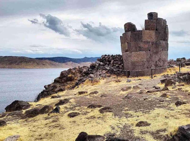 Excursion to the Chullpas of Sillustani - Exploring the Chullpas of Sillustani: A Practical and Authentic Peru Experience