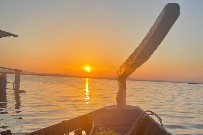 Excursion to the lagoon, sunset and boat ride. - FAQ