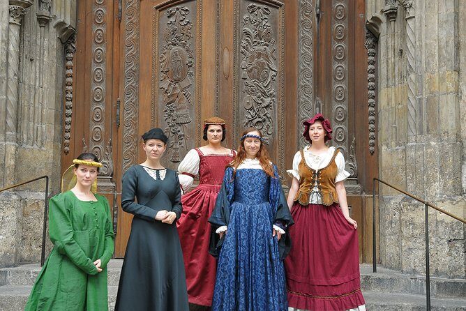 Executioners, whores, witches with drama - A Closer Look at the Munich Dark Side Tour