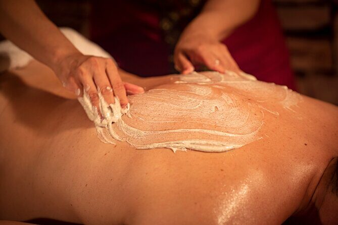 Exfoliating and Moisturizing Body Treatment of 60 min in THAI MASSAGE ALURA - What to Expect from the Body Treatment