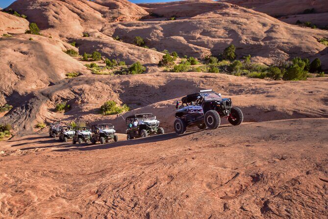 Exhilarating Hells Revenge 4X4- 3 HOUR TOUR - A Deep Dive into the Moab Hells Revenge Experience