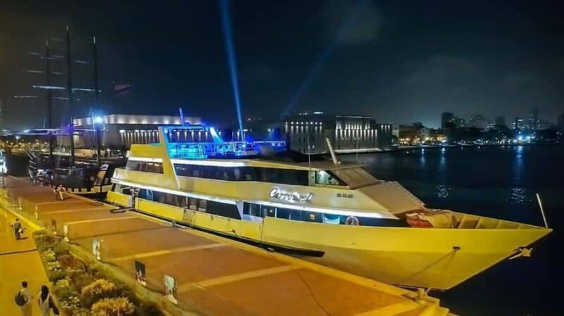 Exotic Yacht - Tour through the bay of Cartagena - Discover the Charm of Cartagena Bay on a Luxury Yacht Tour