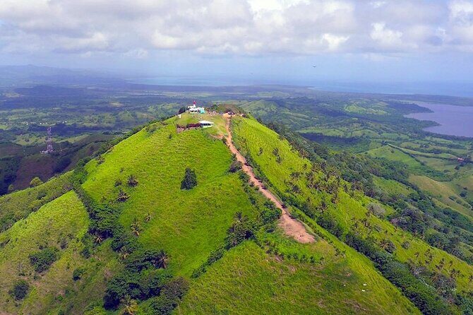 Experience A Scenic Adventure on Horseback at Montaña Redonda - Key Points