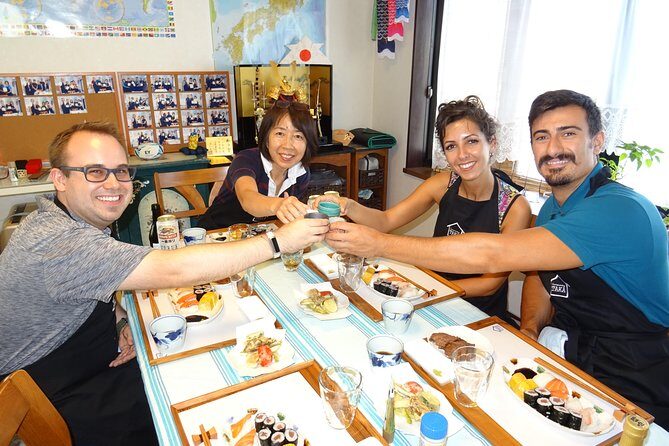 Experience all of Japanese culture and Japanese food experience classes "origami, udon, Japanese food, green tea, calligraphy" in 4 hours - Experience all of Japanese culture and Japanese food experience classes "origami, udon, Japanese food, green tea, calligraphy" in 4 hours