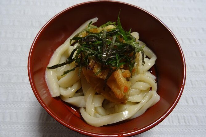 Experience all of Japanese culture and Japanese food experience classes "origami, udon, Japanese food, green tea, calligraphy" in 4 hours - Key Points