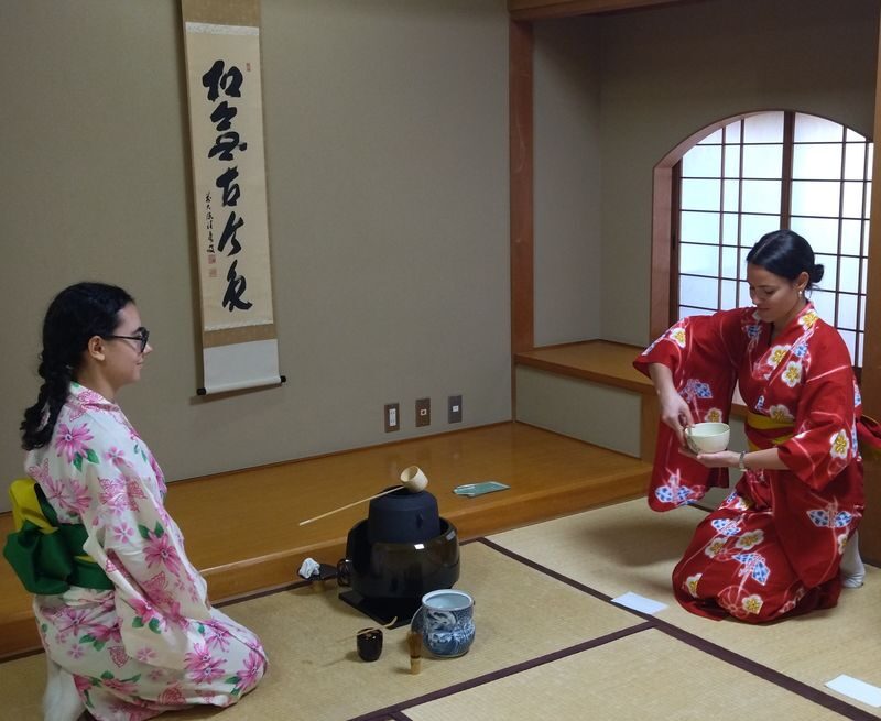 Experience an authentic tea ceremony in kimono (near Osaka Castle) - The strengths and the possible friction
