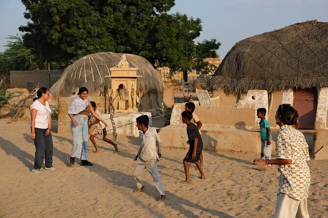 Experience Authentic Desert Villages & Sunset Camel Safari - Insights from Reviews: Authenticity and Scenic Beauty