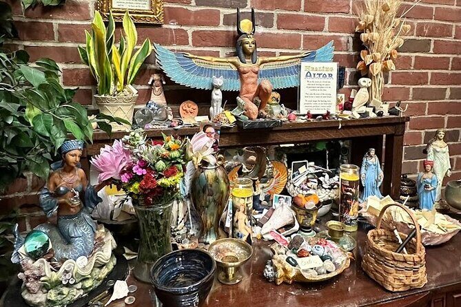 Experience Authentic Salem Séance with Entry Pass - Who Will Love This Experience?