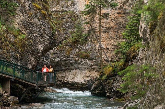 Experience Banff Johnston Canyon Lake Minnewanka by Coach - FAQ