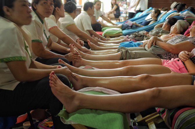 Experience Bangkok at Night with Streetfood Dinner & Foot Massage - Key Points