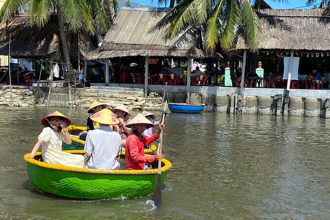 Experience Hoi An Vegetarian Cooking Class with Basket Boat Ride - Key Points