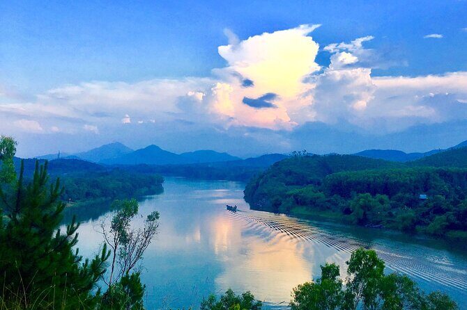 Experience Hue: Sunset at Tam Giang Lagoon - An In-Depth Look at the Experience