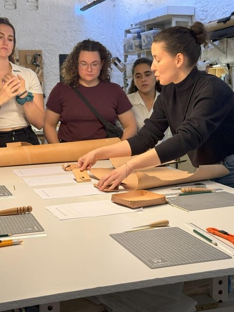 Experience in Leather Goods Workshop- Leather Accessory - Exploring the Leather Accessory Workshop in Catalonia