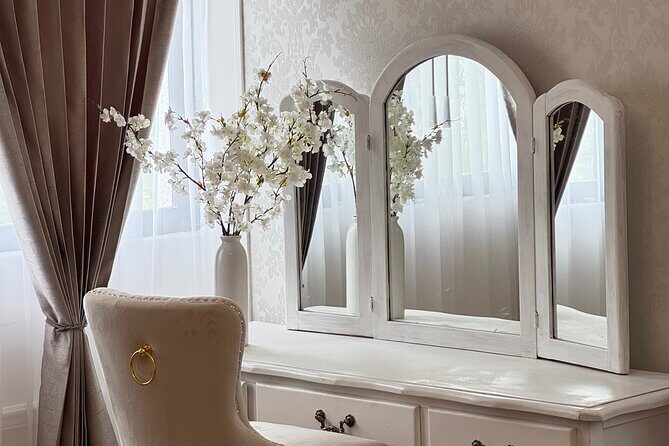 Experience Painting and Wine in Cancun - The Practicalities