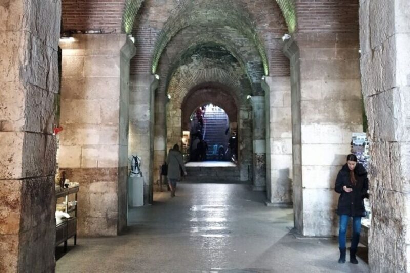 Experience Split History Walking Tour With Local Historian - The Experience From a Travelers Perspective