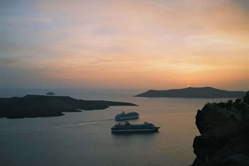 Experience the Best of Santorini Island - A Detailed Look at the Santorini Experience
