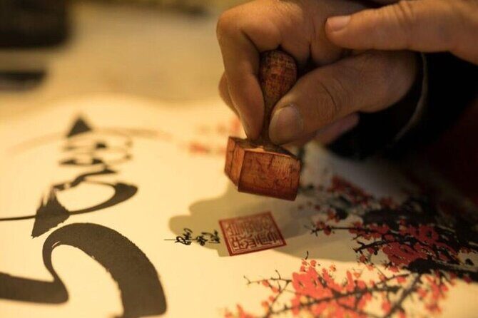Experience Traditional Vietnamese Calligraphy Class in Ha Noi - A Friendly Introduction to Hanoi’s Calligraphy Tradition