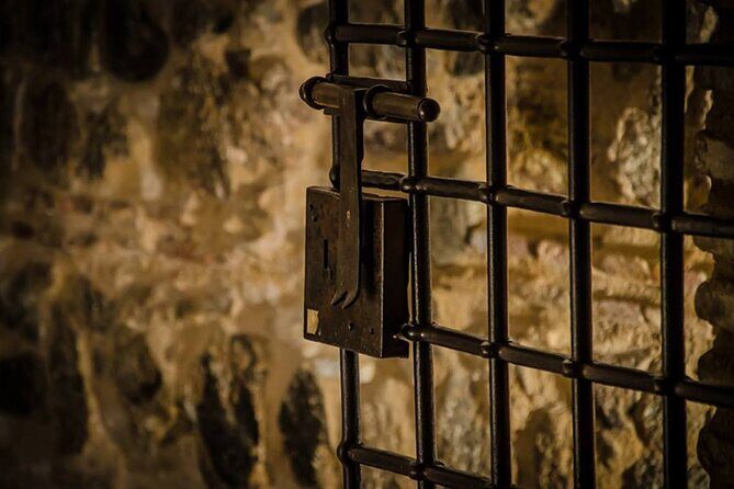 Explora los Misterios y Secretos de Toledo - Key Points: