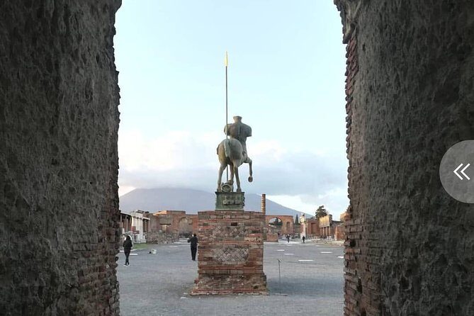 Explore and Experience Pompeii - In-Depth Look at the Itinerary