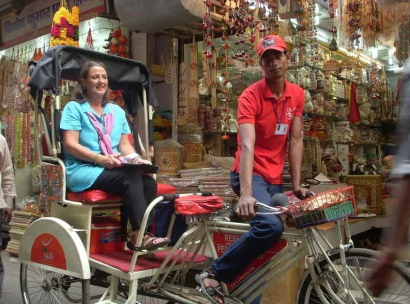 Explore Chandni Chowk: Old Delhi Private Tuk Tuk & Food Tour - Key Points