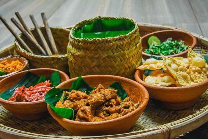 Explore Colombo City with Culinary Experience at Famous Restaurant - A Deep Dive into the Colombo Experience
