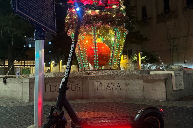 Explore Downtown Houston by Max Pro E Scooter - How Does the Pricing Stack Up?