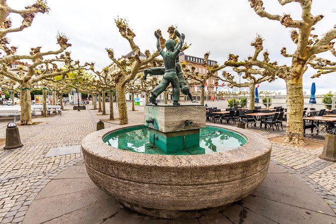 Explore Dusseldorfs Art and Culture with a Local - A Detailed Look at the Düsseldorf Art and Culture Tour