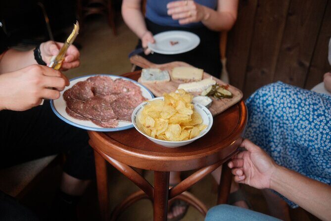 Explore Edinburgh's Asian Quarter & Local Scottish Cuisine - Key Points