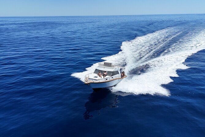 Explore Elaphiti islands by Private trip with Ferretti mini yacht - Key Points