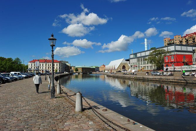Explore Gothenburg in 60 minutes with a Local - A Closer Look at the Gothenburg Tour