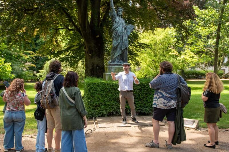 Explore Hemingways Paris with an Actor-Guide - Key Points