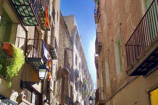 Explore hidden streets of Barcelona with a local - The Experiences Drawbacks