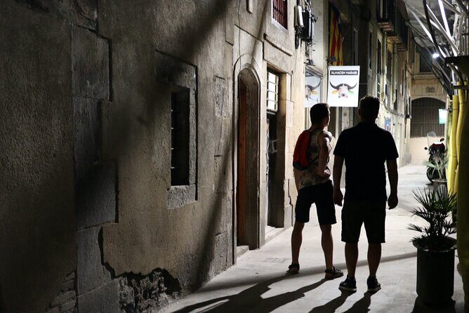 Explore hidden streets of Barcelona with a local - Private Tour - Detailed Breakdown of the Itinerary