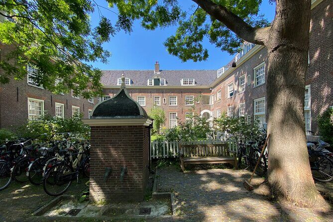 Explore hidden streets with friends - Why You’ll Value This Tour