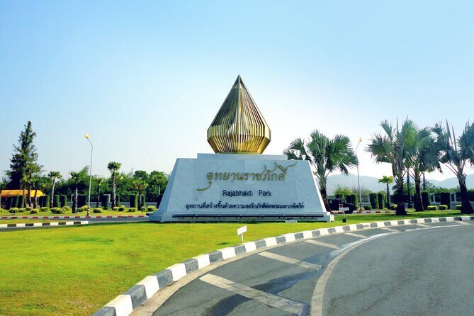 Explore Hua Hin Half-Day Small-Group Tour with Lunch - In-Depth Look at the Hua Hin Half-Day Tour