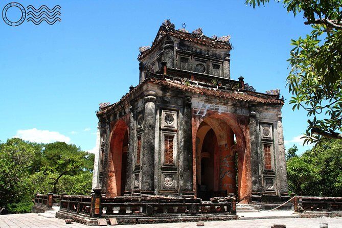 Explore Hue's 3 Royal Tombs with an (ES) driver only. - Final Thoughts