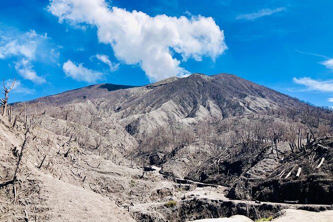 Explore Iconic Irazú & Hidden Turrialba Volcanoes with a Local - Cultural and Historic Highlights