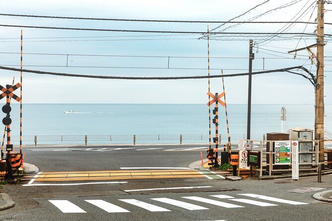 Explore Kamakura Enoden Slam Dunk Spot and Scenic Views - Discovering Kamakura’s Charm on the Enoden Line