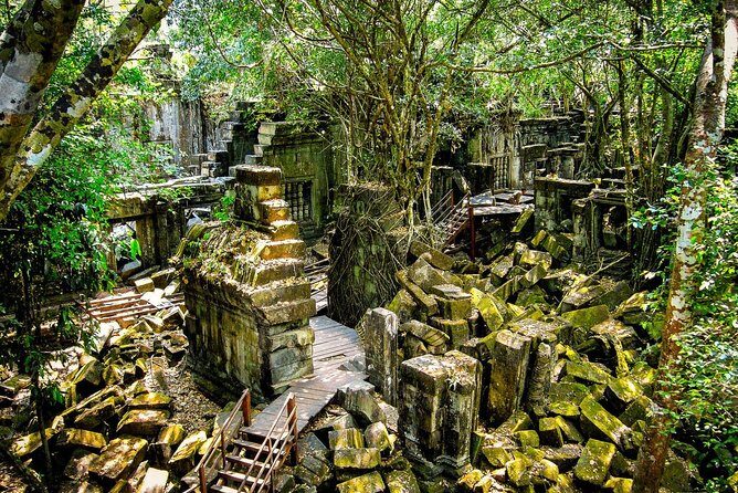 Explore Koh Ker and Beng Mealea Temple Private Experience - Key Points