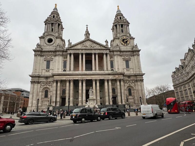 Explore London, Cenotaph, and Buckingham Palace - FAQ