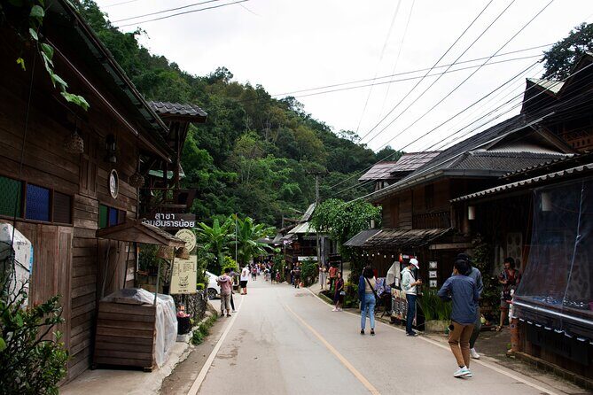 Explore Mae Kampong Village from Chiang Mai City - Why Choose This Tour?