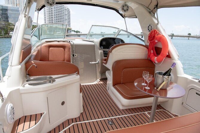 Explore Miami by Boat Rental - FAQ