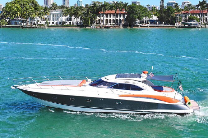 Explore Miami on a Luxury 65' Sport Yacht - Exploring Miami on a Luxury 65 Sport Yacht