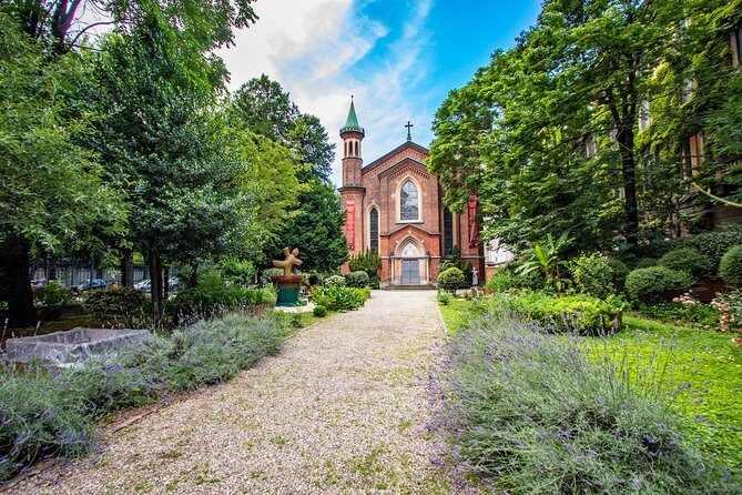 Explore Milan in 90 minutes with a Local - Key Points