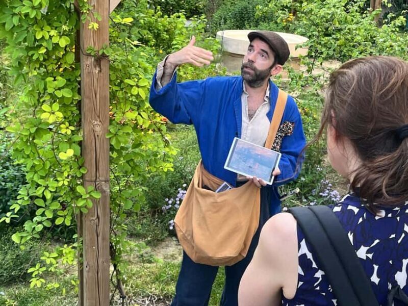 Explore Montmartre of the Impressionists with an Actor-Guide - Who Should Consider This Tour?