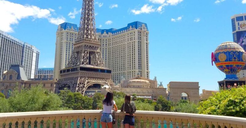 Explore Must-See Spots: Las Vegas Strip Walking Tour - What Makes This Tour Stand Out?