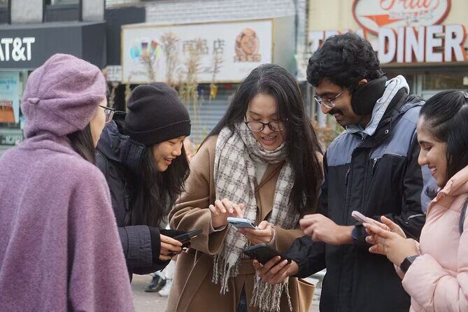 Explore New York with Scavenger Hunts Activity - Key Points