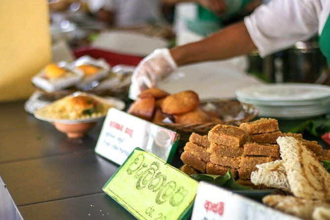 Explore Nuwara Eliya - Waterfall & Tea Factory Tour - An In-Depth Review of the Nuwara Eliya Waterfall & Tea Factory Tour