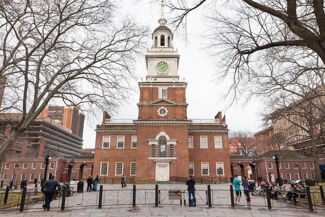 Explore Philly's Highlights on a Private 4h Walking Tour - Key Points